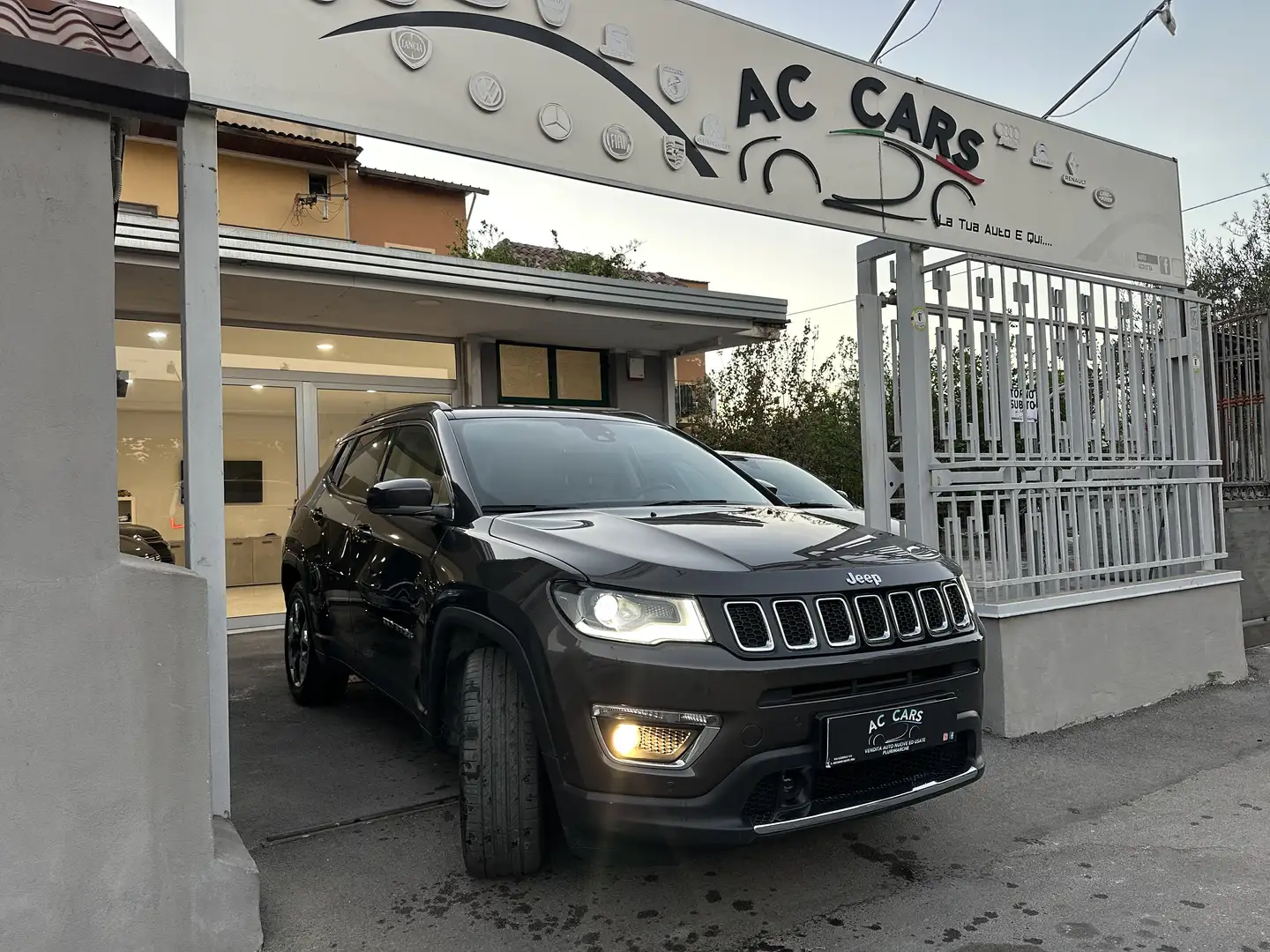 Jeep Compass 1.4 m-air Limited 2wd 140cv unic prop Gris - 2