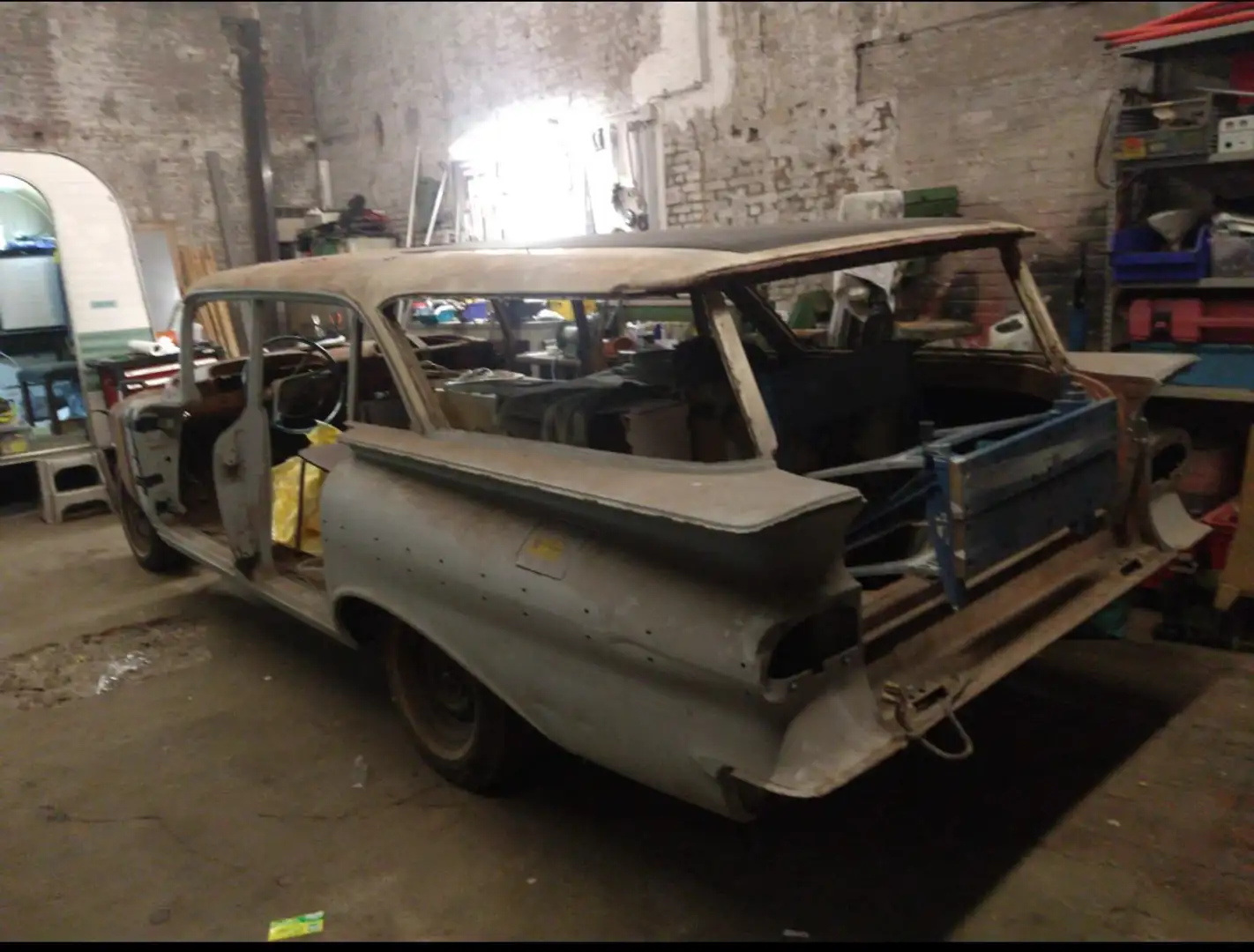 Chevrolet Impala Nomad - 2