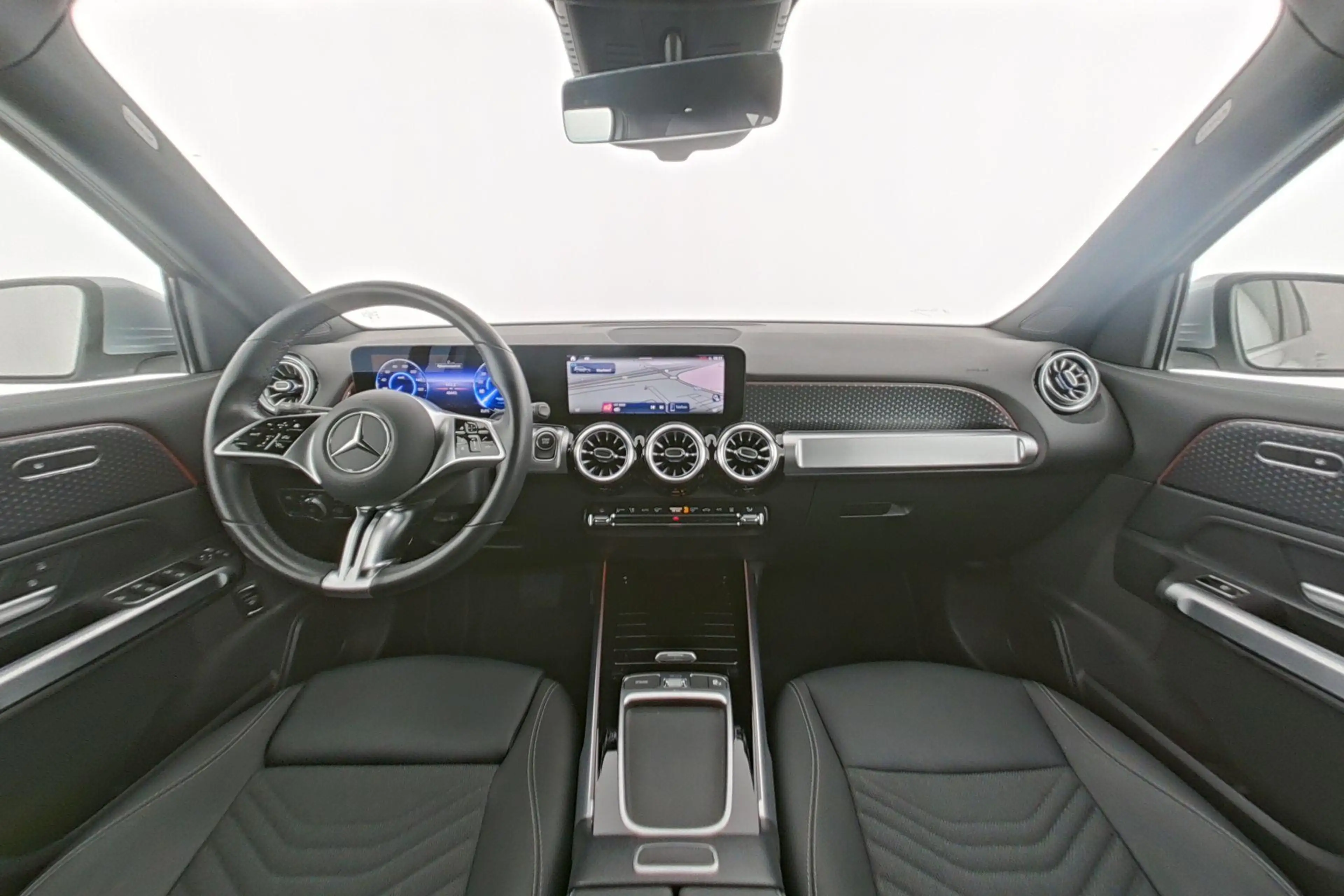 Mercedes-Benz EQB 250 250+ Business Line 71 kWh — photo 10