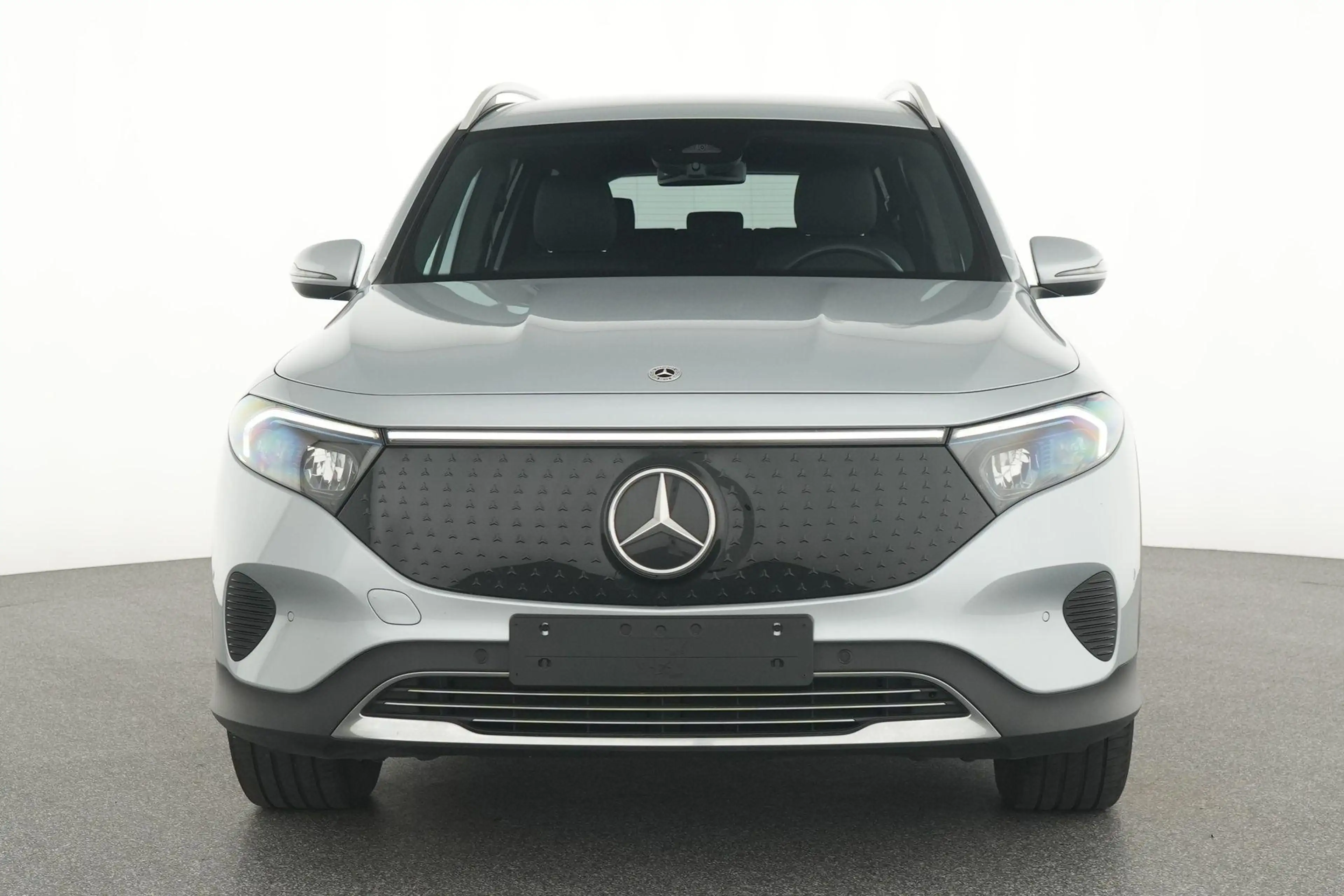 Mercedes-Benz EQB 250 250+ Business Line 71 kWh — photo 4