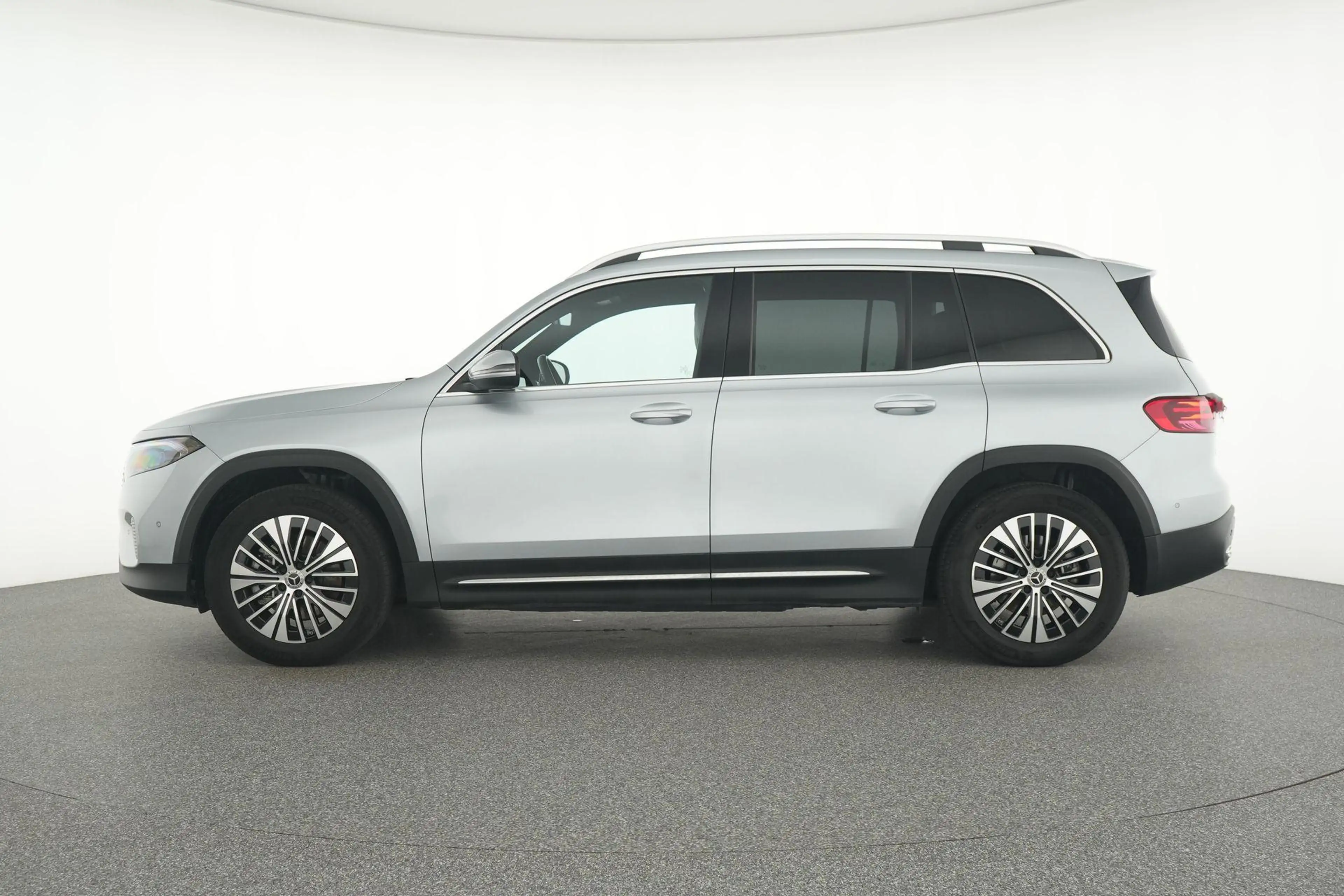 Mercedes-Benz EQB 250 250+ Business Line 71 kWh — photo 7