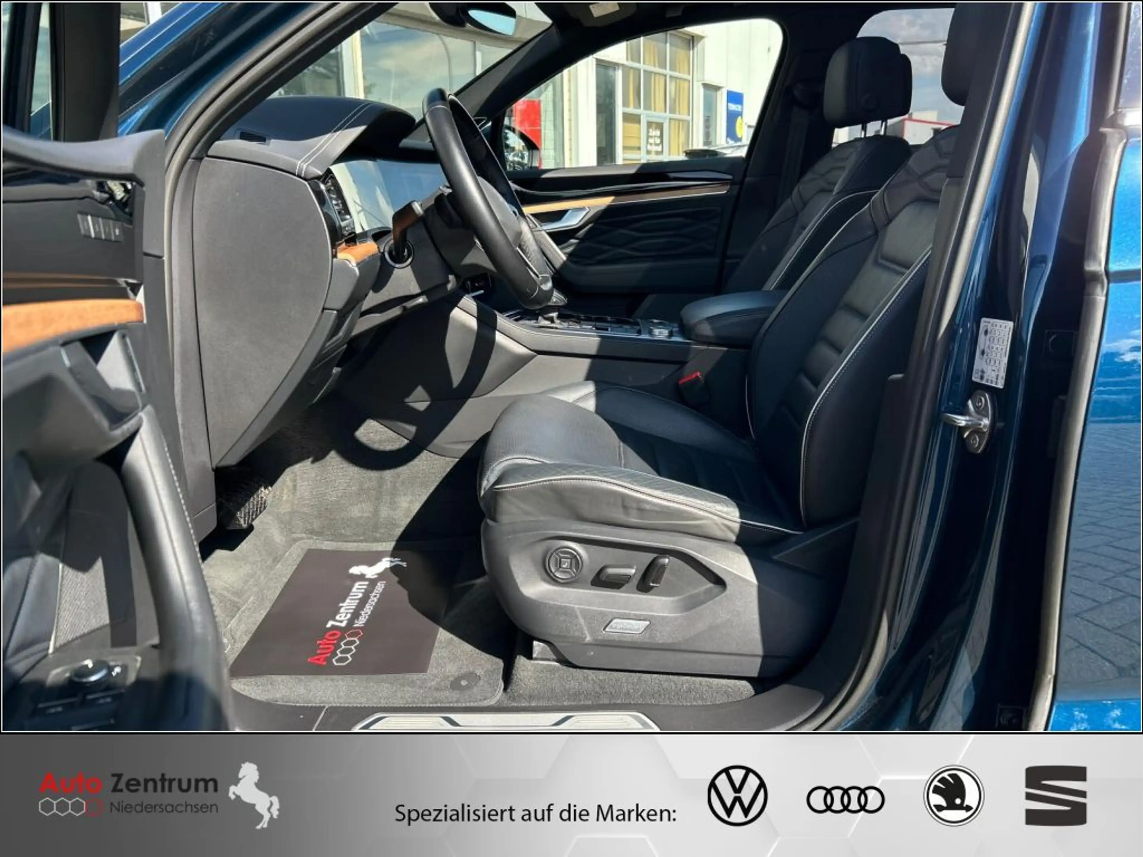 Volkswagen Touareg 3.0 V6 TSI 4Motion Atmosphere DYNAUDIO VOLL !! — photo 13