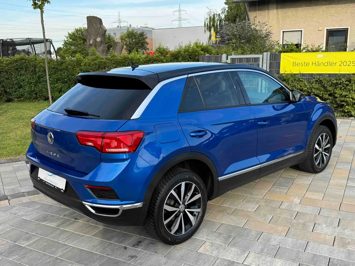 Volkswagen T-Roc Style TSI *Navi*AHK*PDC*App-Con*2Hand* Blauw - 2