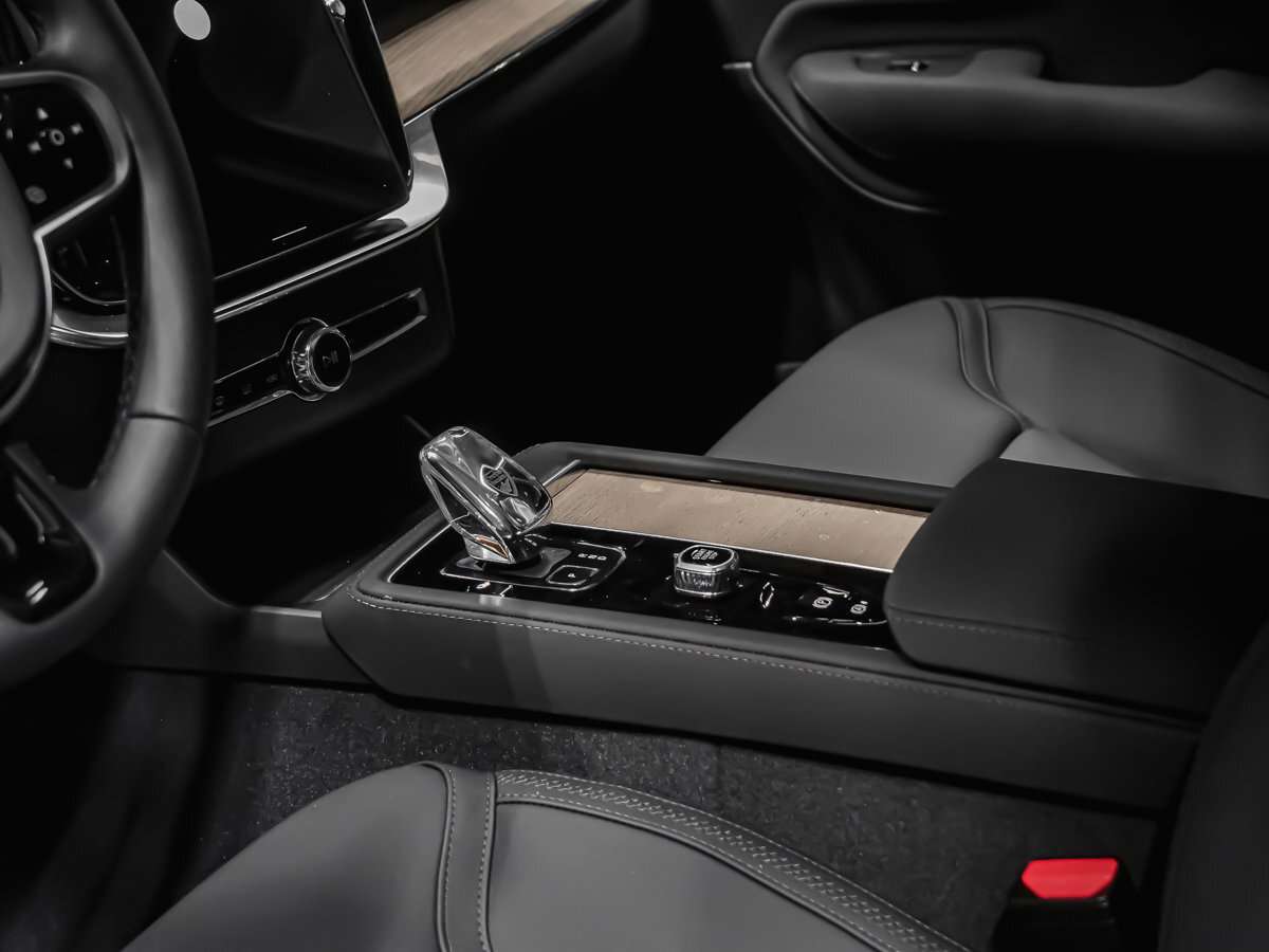 2026 Volvo XC90 Plus 7-Seater (Bright Theme) thumb 8