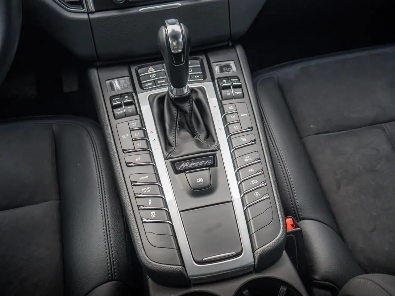 Porsche Macan снимка Porsche Macan