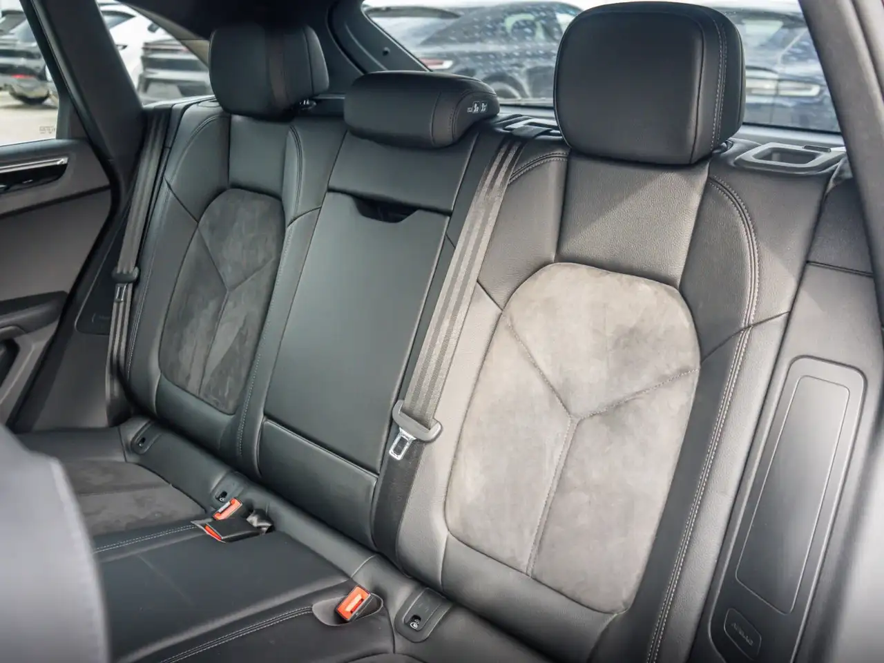 Porsche Macan снимка Porsche Macan