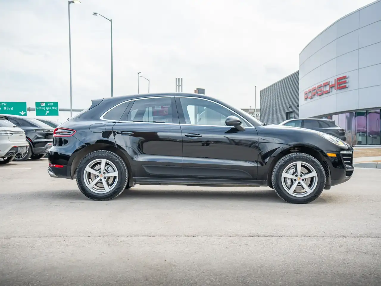 Porsche Macan снимка Porsche Macan