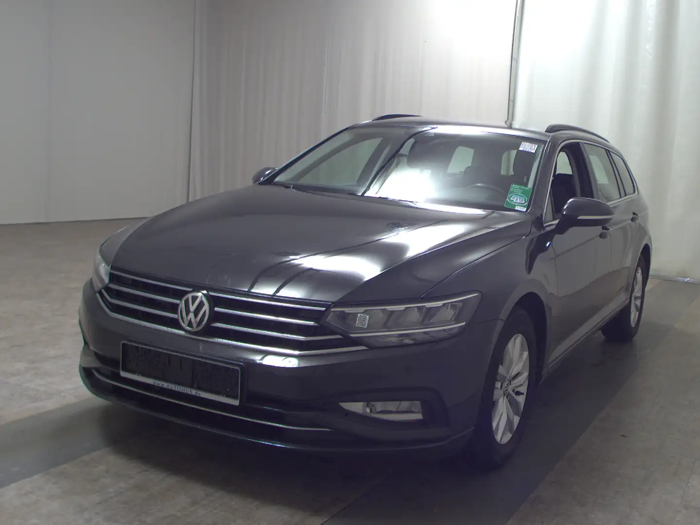 Volkswagen Passat Variant 2.0 TDI BMT Business Navi ACC LM siva - 2