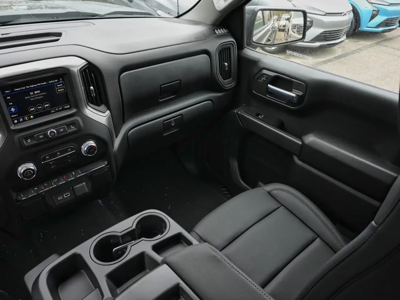 GMC Sierra 1500 снимка GMC Sierra 1500