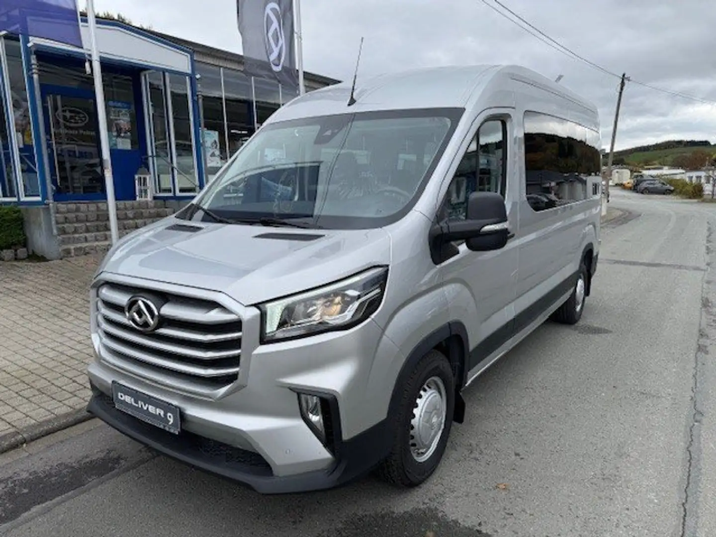Maxus Deliver 9 9 Sitzer Argent - 1