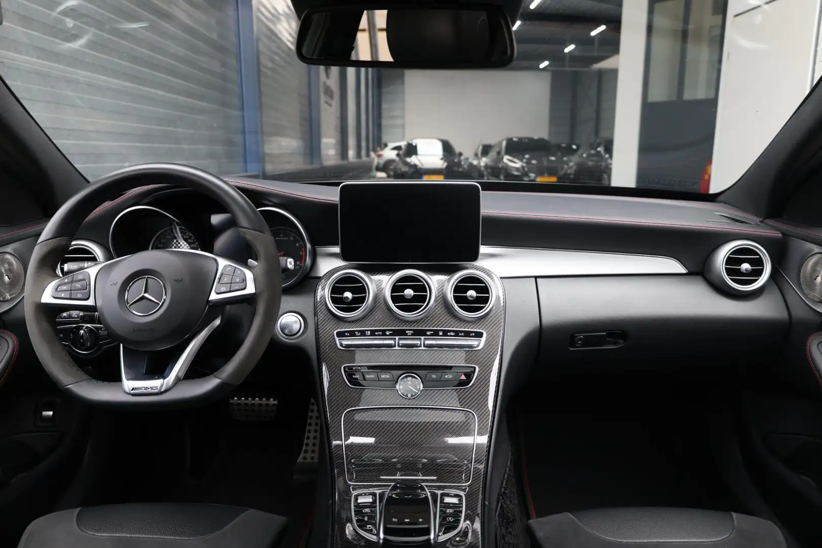 Mercedes-Benz C 43 AMG 4MATIC LED/SFEER/PANORAMADAK/LEER+S.VERWARMING+MEM Zwart - 2