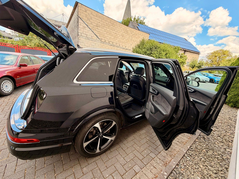 Audi Q7 50 TDI Quattro*S-Line*7-Sitze*ACC*AHK*Pano* — photo 12