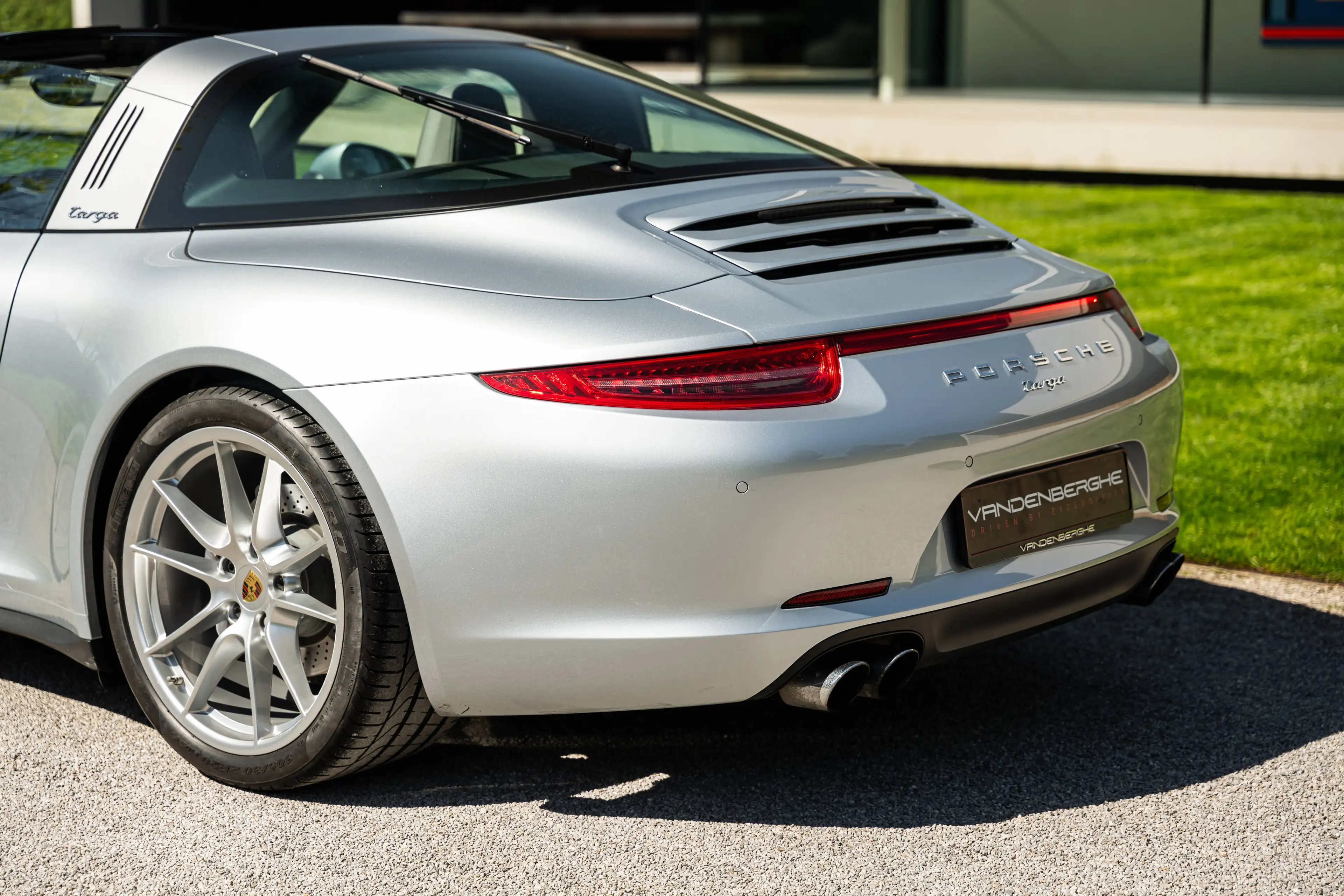 Porsche Targa 4 / 991.1 / BI-COLOR / PDLS+ / CHRONO / BOSE / 14-WAY — photo 12