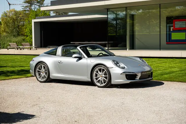 Porsche Targa 4 / 991.1 / BI-COLOR / PDLS+ / CHRONO / BOSE / 14-WAY