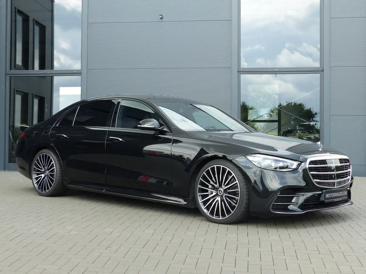 Mercedes-Benz S 450 d 4Matic L AMG Schwarz - 2