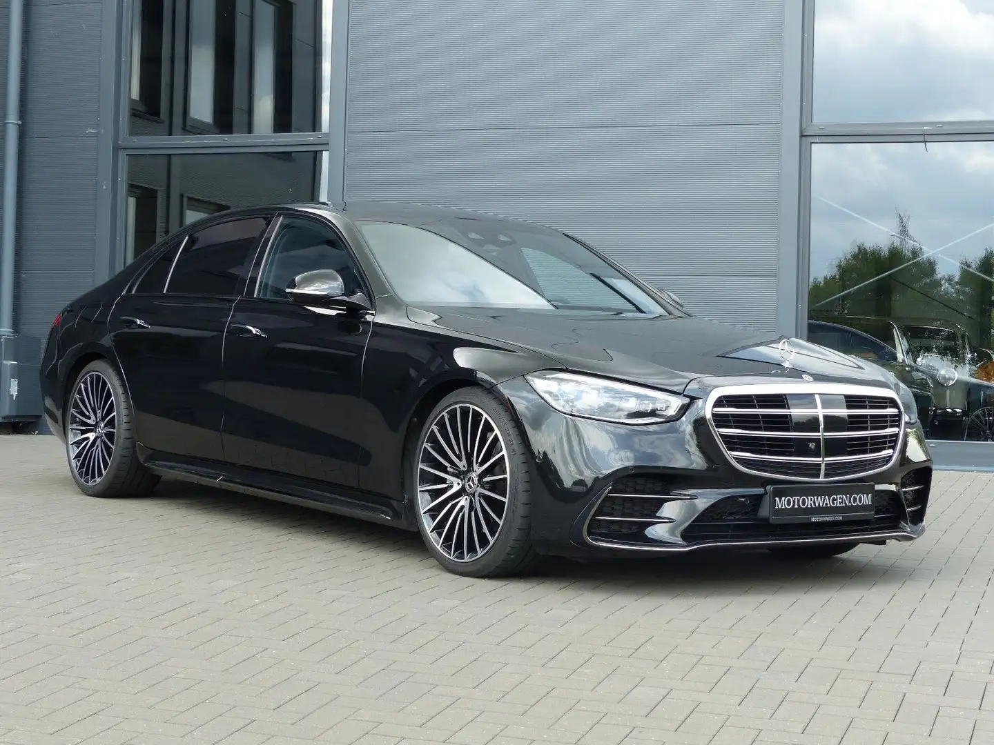 Mercedes-Benz S 450 d 4Matic L AMG Schwarz - 1