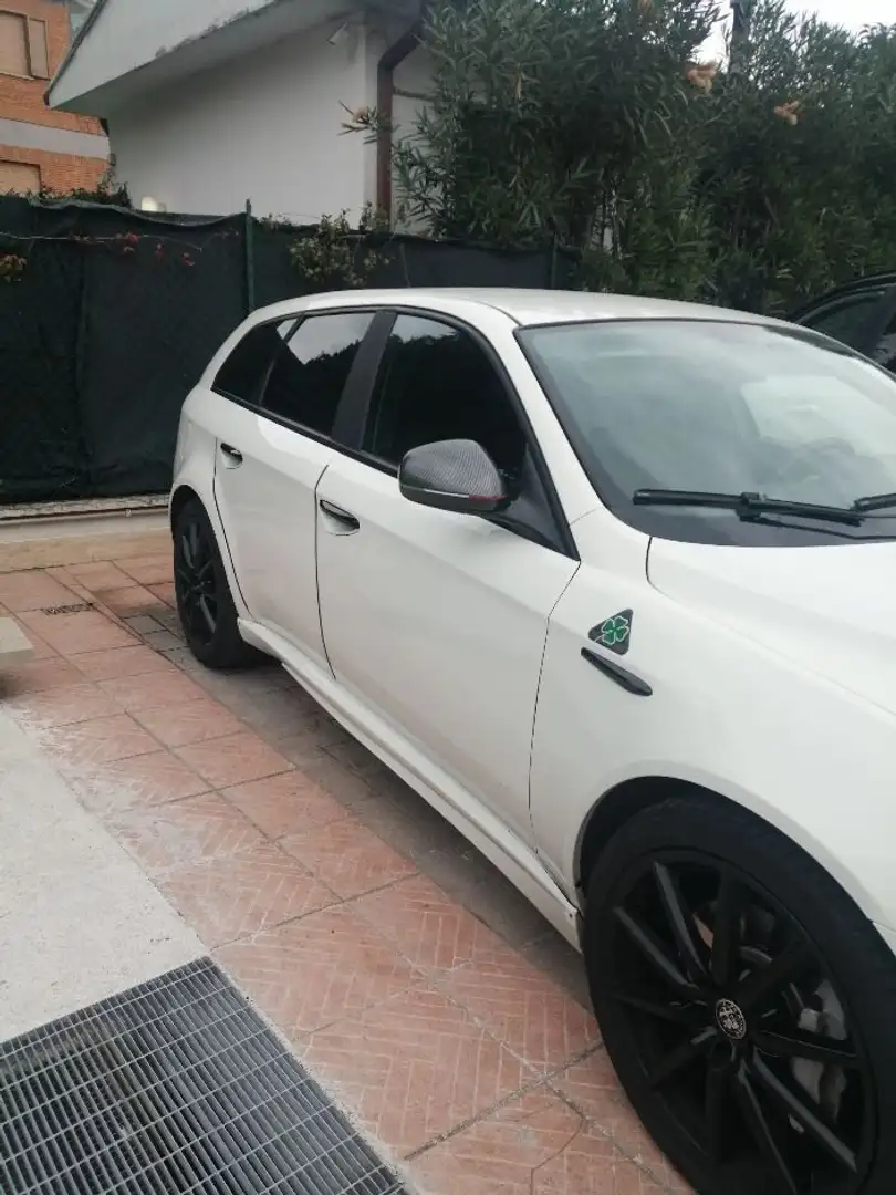 Alfa Romeo 159 1750 Tbi sportwagon progression bijela - 1