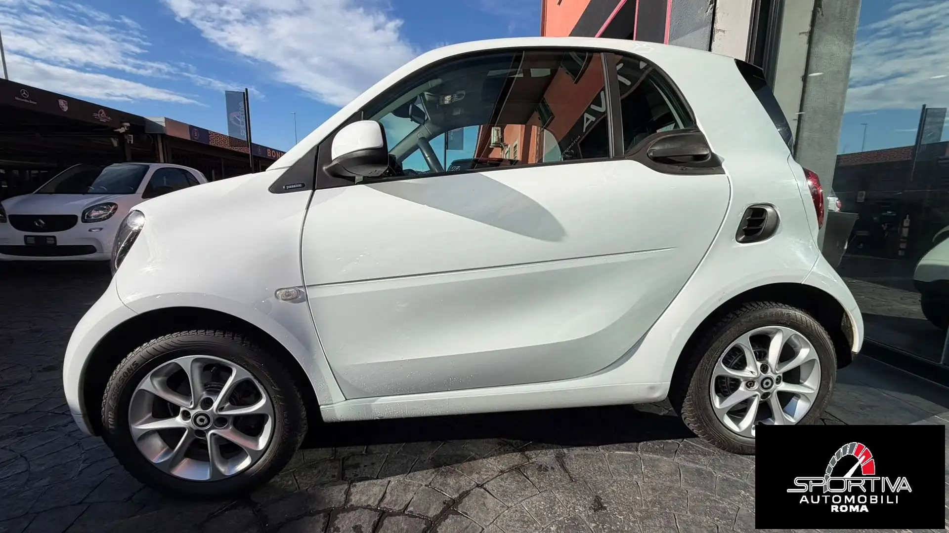 smart forTwo RATA MENSILE 183,00 fortwo 70 1.0 Passion Wit - 2