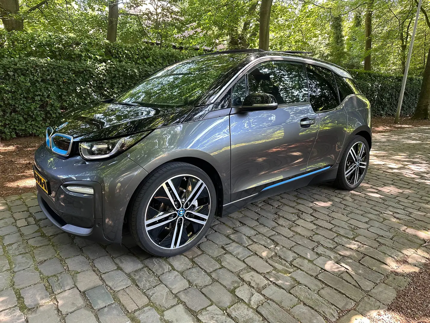 BMW i3 i3 Basis iPerf94Ah33kWh Grijs - 2