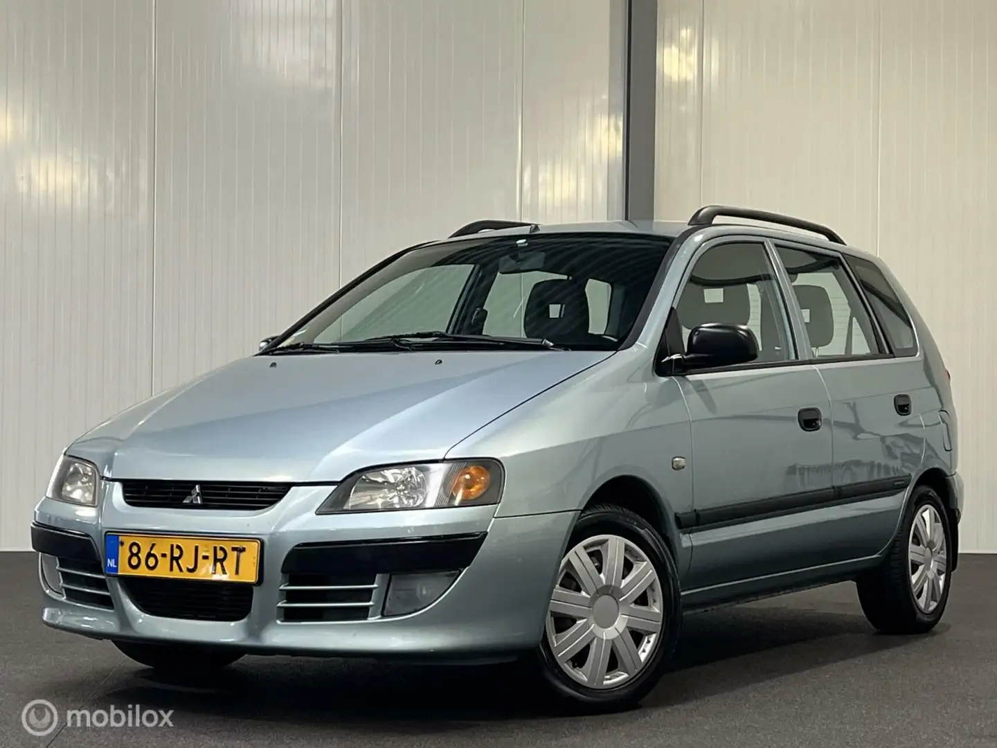 Mitsubishi Space Star 1.6 Inform Family [ NAP trekhaak airco ] Gris - 1