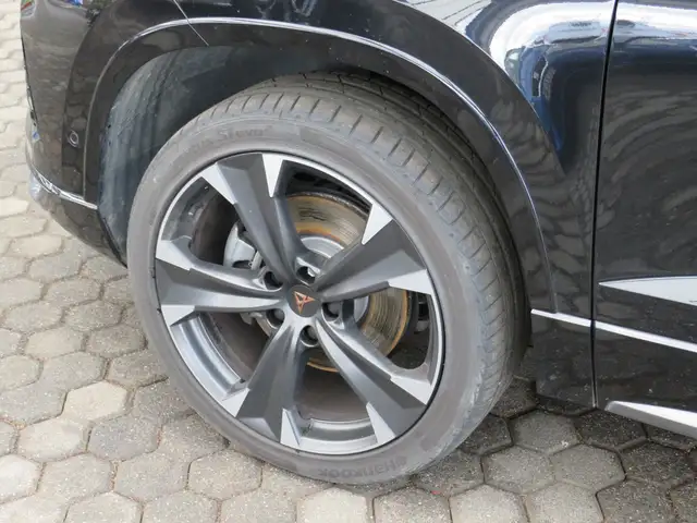 Cupra Ateca view 9