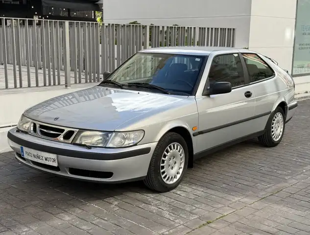 Saab 9-3 2.3i