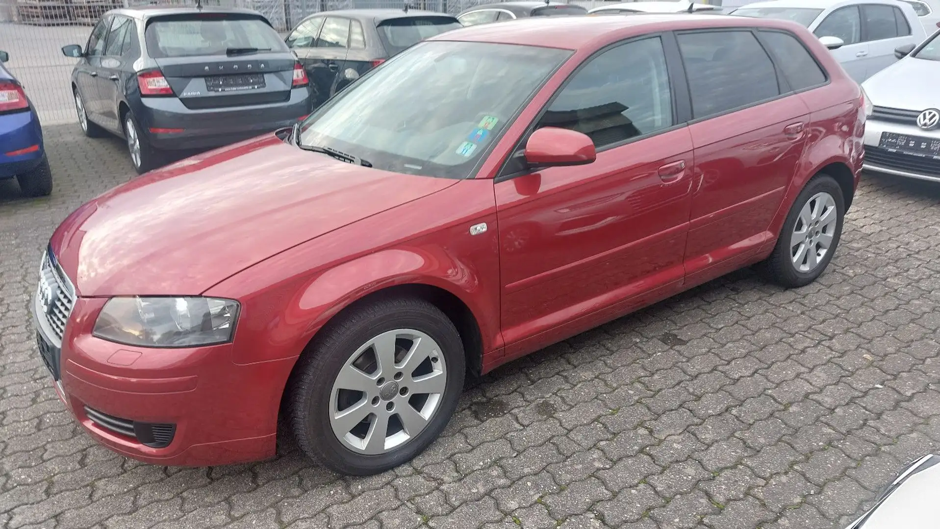 Audi A3 Sportback 1.9 TDI Ambiente Rot - 1