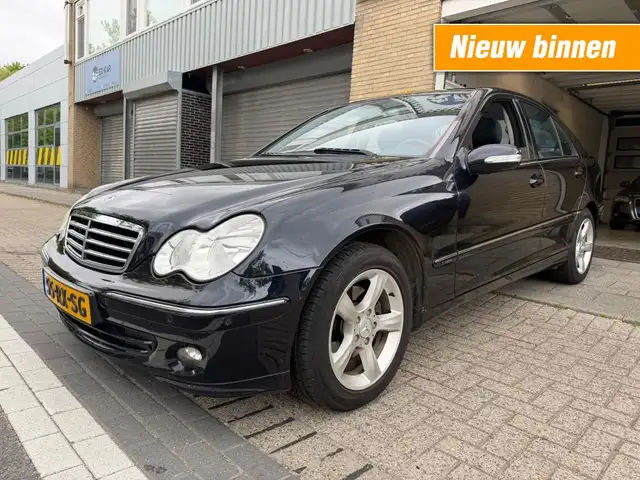 Mercedes-Benz C 200