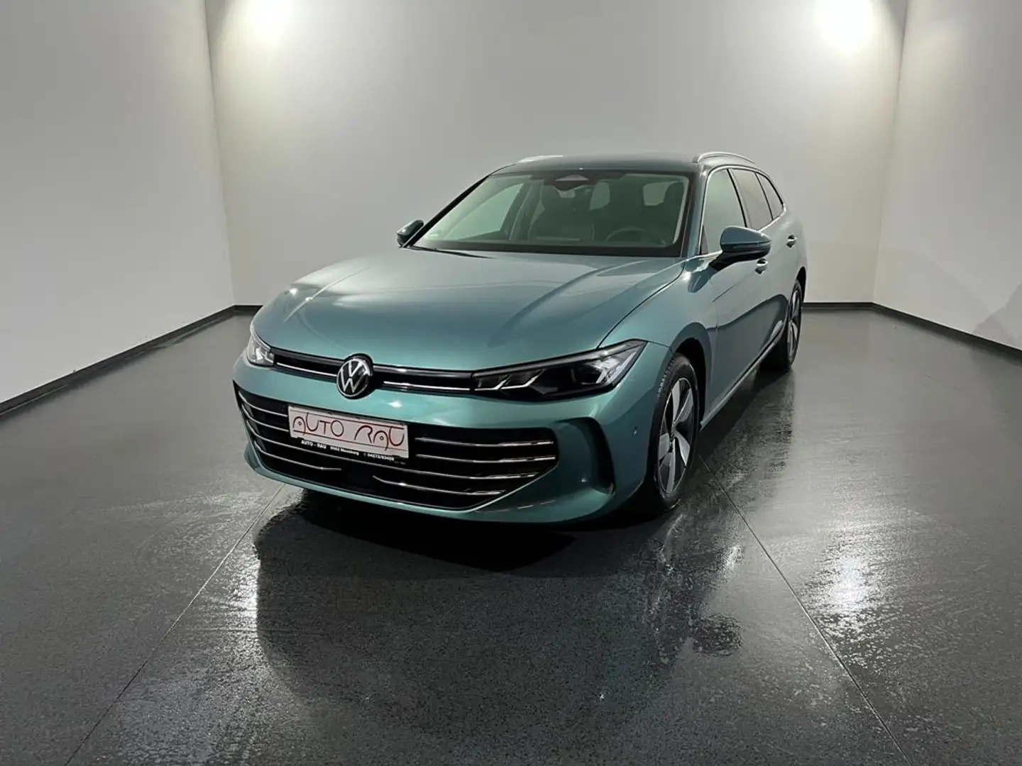 Volkswagen Passat Variant 2.0 TDI SCR Business DSG *LED*ACC*NAVI* Grün - 2