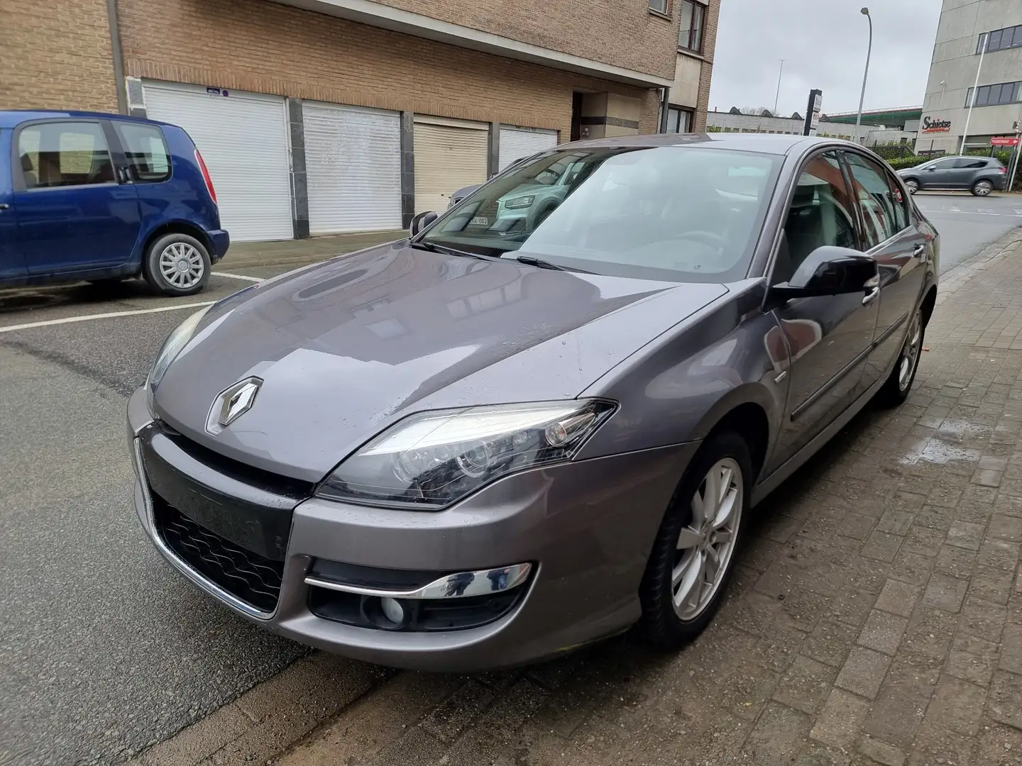 Renault Laguna 2.0i Bose Edition 1 An de garantie Szürke - 2