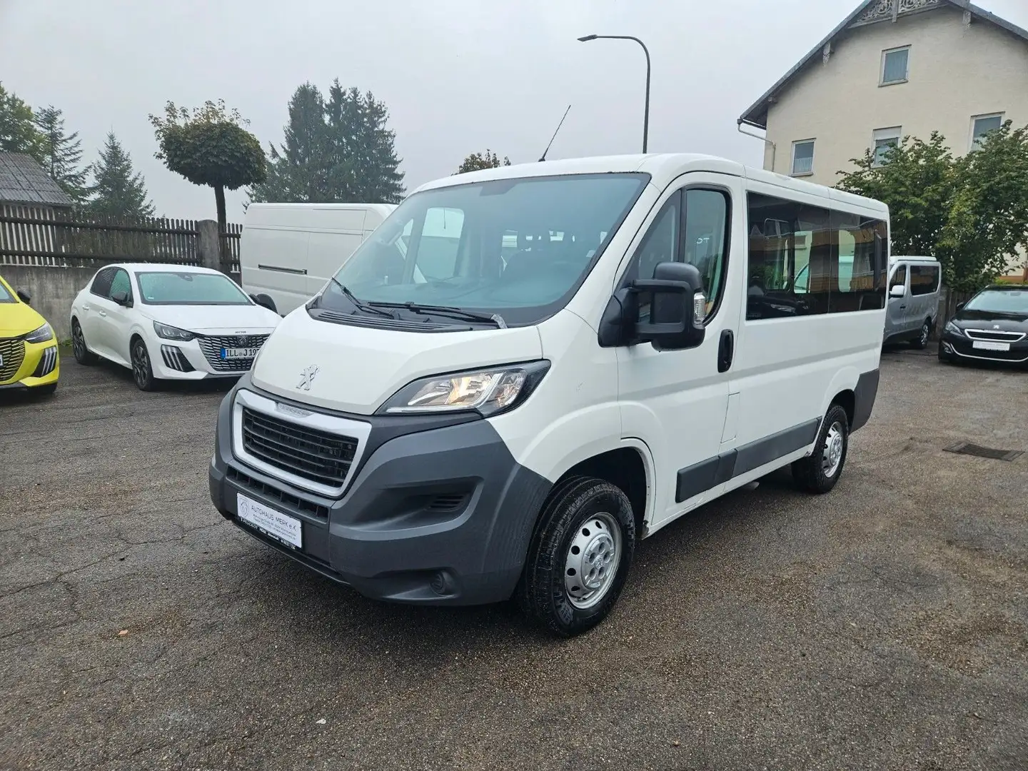 Peugeot Boxer Kombi 333 L1H1 Active Blue-HDi 130,AHK Weiß - 1