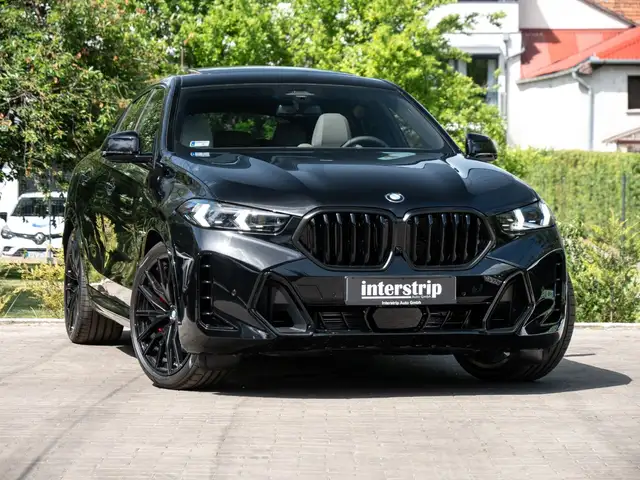 BMW X6 view 3