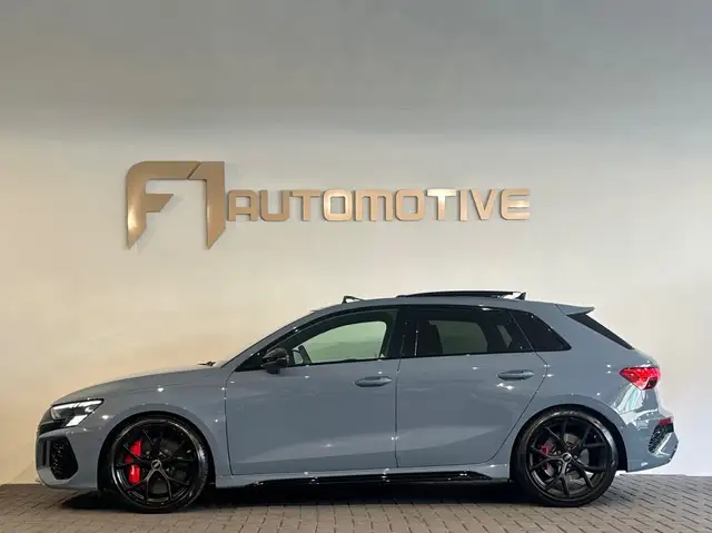 Audi RS3 view 10