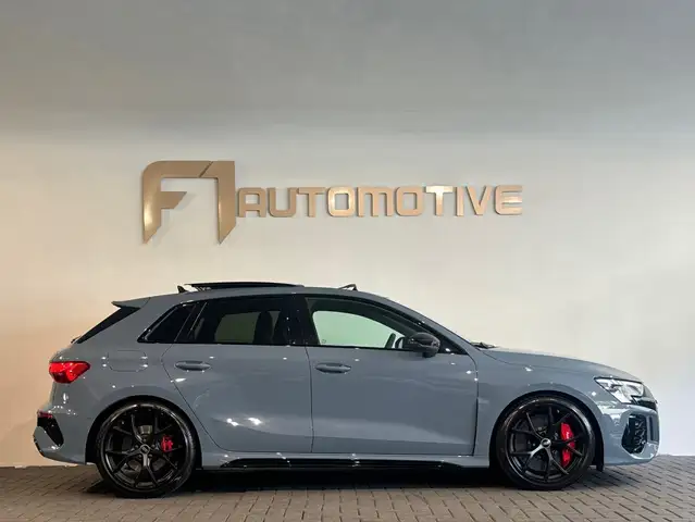 Audi RS3 view 12
