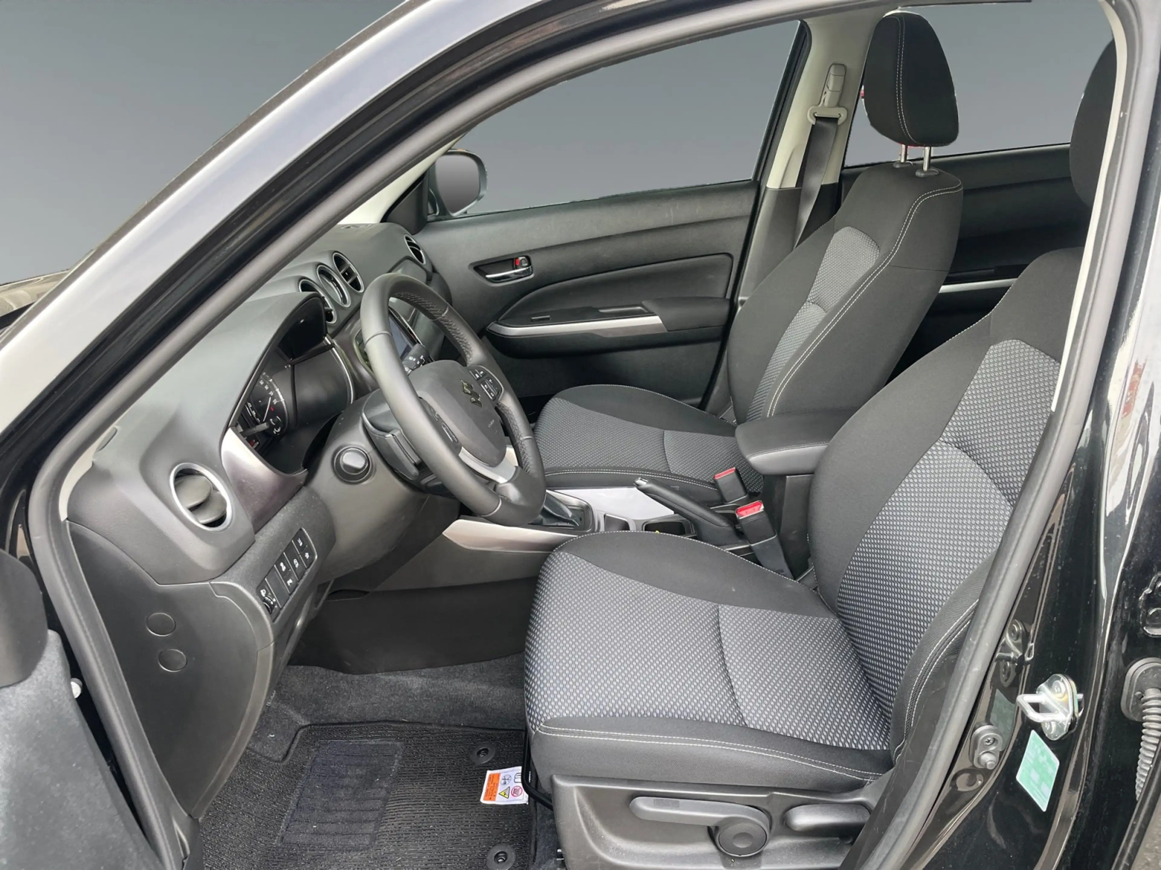 Suzuki Vitara 1.4 4x2 Comfort+ AUT*Kamera*ACC*Navi*SHZ — photo 10