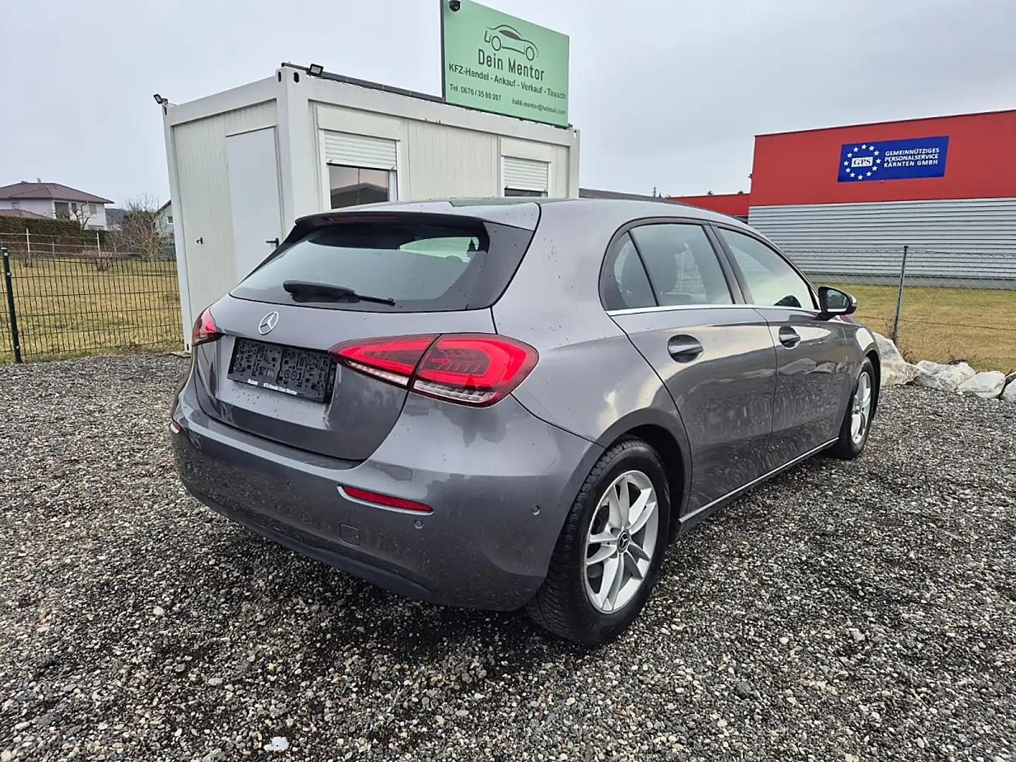 Mercedes-Benz A 180 d Aut. Grau - 2
