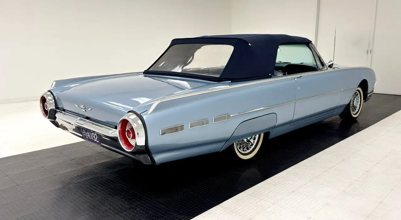 Ford Thunderbird Convertible, foto 8