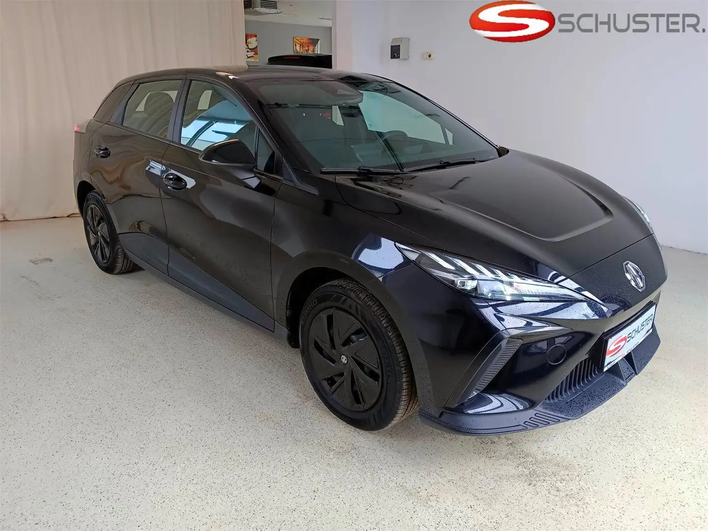 MG MG4 EV 51 kWh Standard Noir - 1