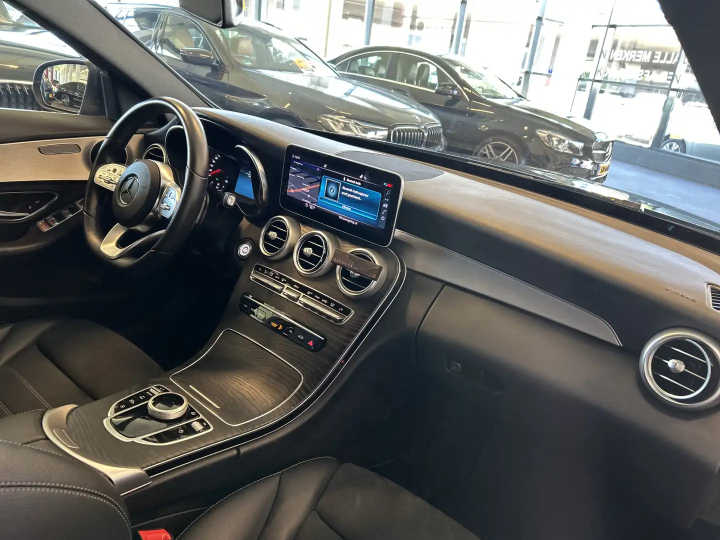 Mercedes-Benz C 200 Premium Plus Pack AMG Facelift | Cruise control | Schwarz - 2
