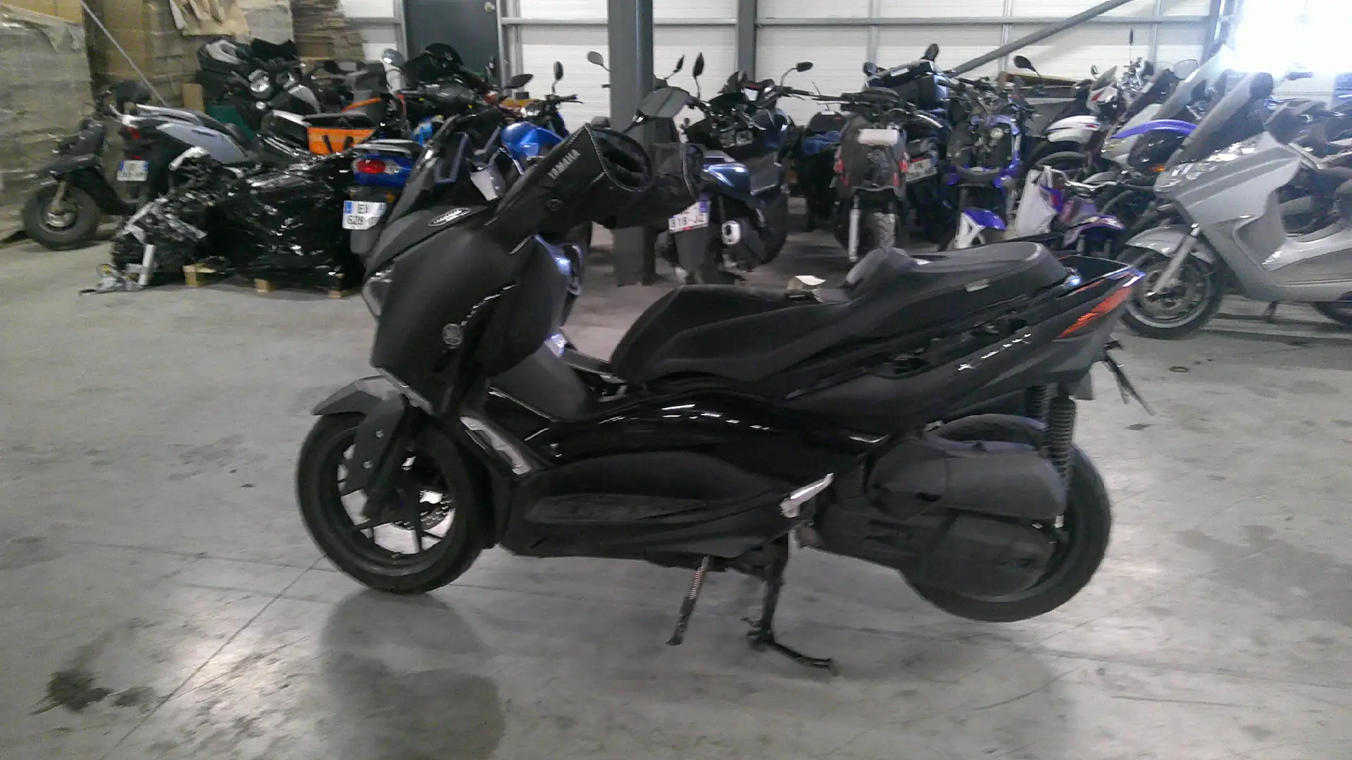 Yamaha X-Max 125 - 1