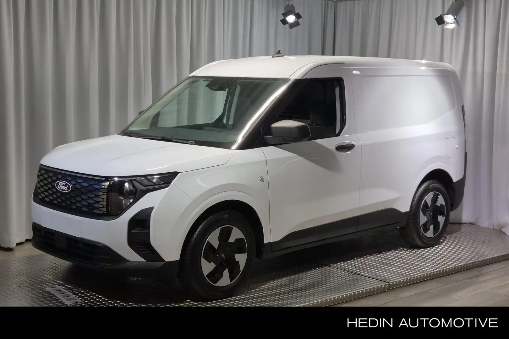 Ford E-Transit Cour. Trend 44 kWh Winter Pack,Trekhaak,16 inc. Re Wit - 1