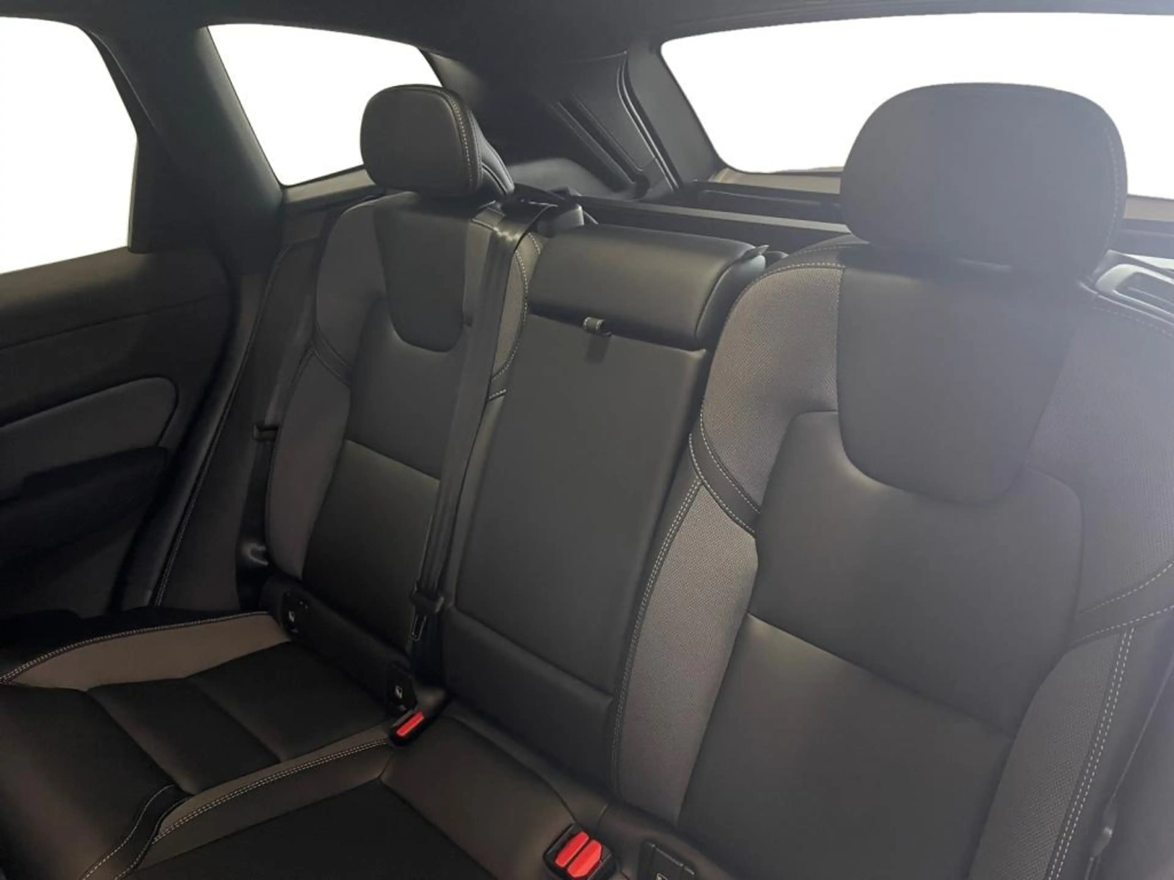 Volvo XC60 XC 60 T8 AWD Plus Black Ed. Plug-In Fahrassist — photo 9