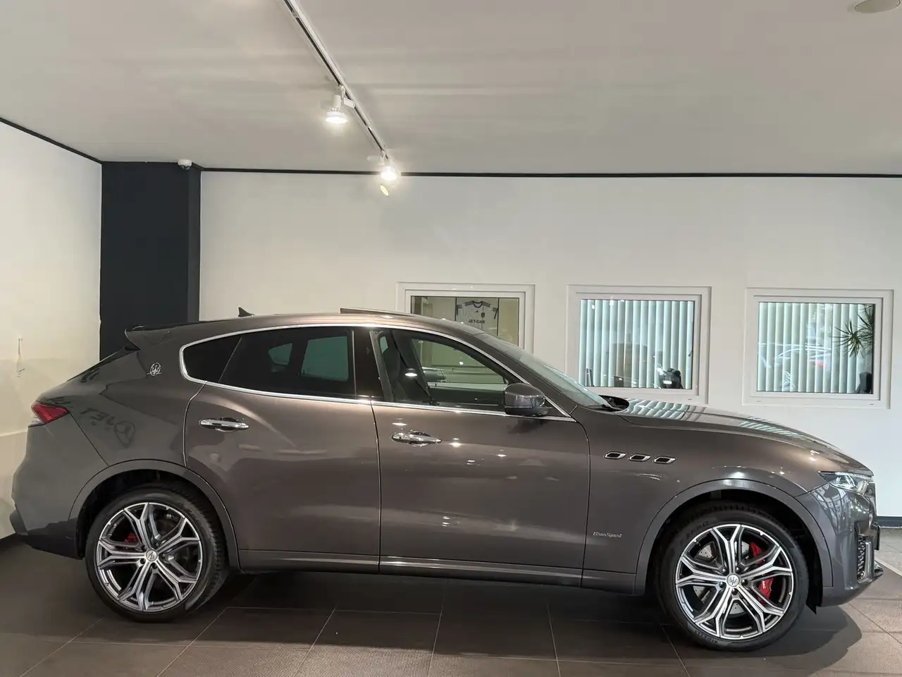 Maserati Levante 2021