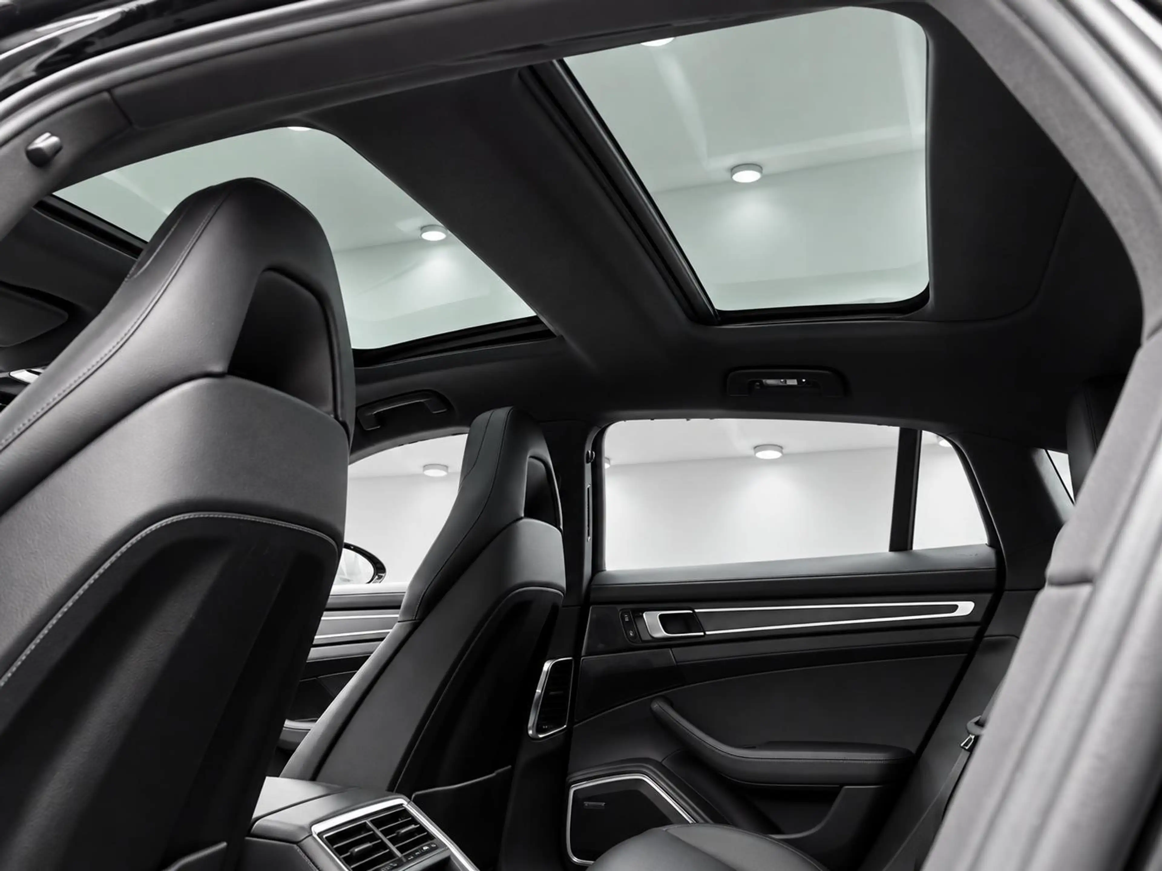 Porsche Panamera 2.9 4 E-Hybrid Platinum Edition Matrix koplampen S — photo 22