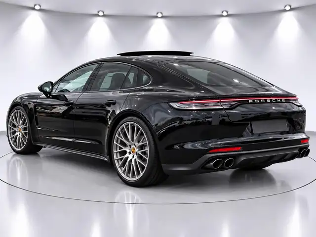 Porsche Panamera view 7