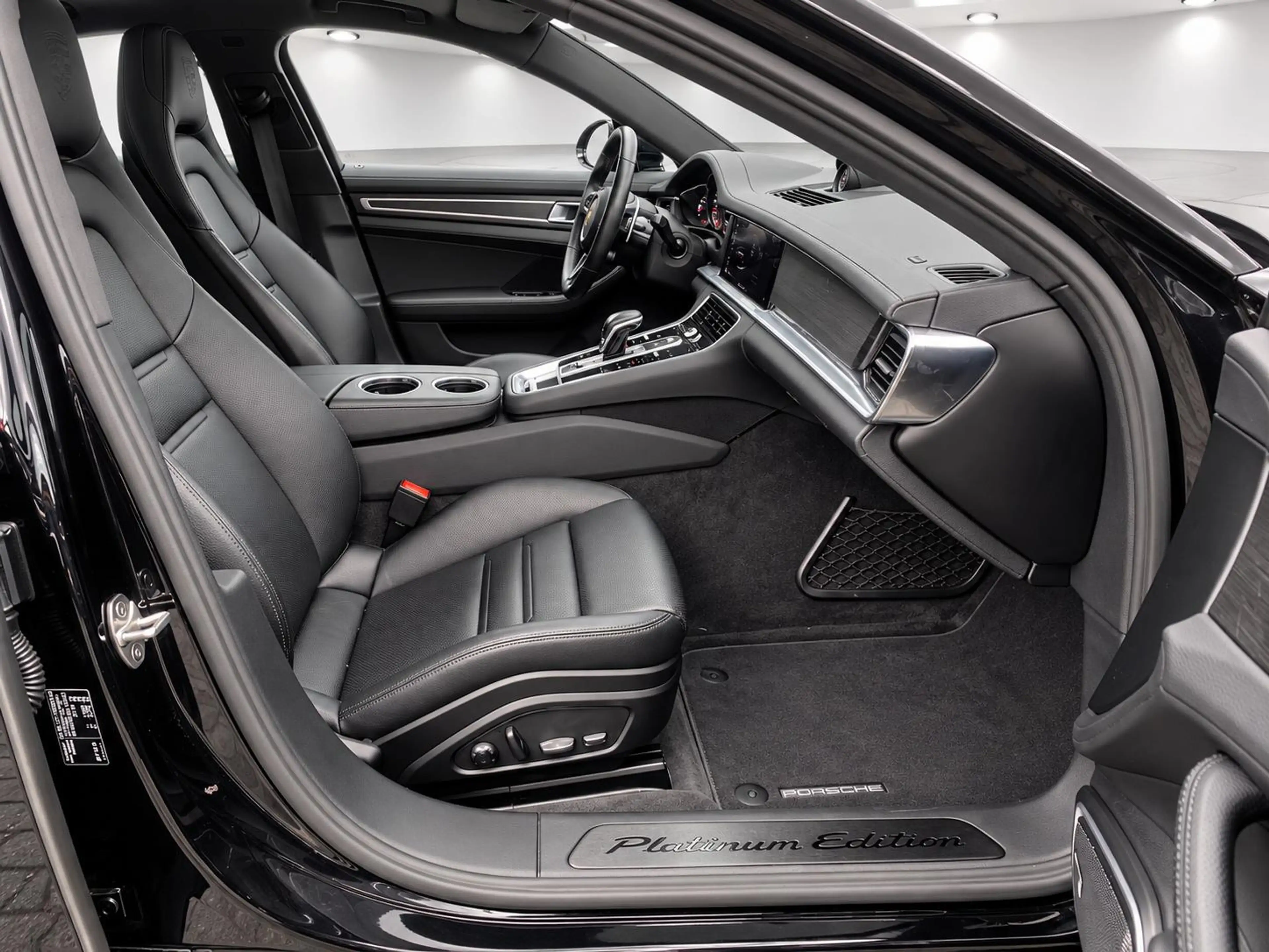 Porsche Panamera 2.9 4 E-Hybrid Platinum Edition Matrix koplampen S — photo 29