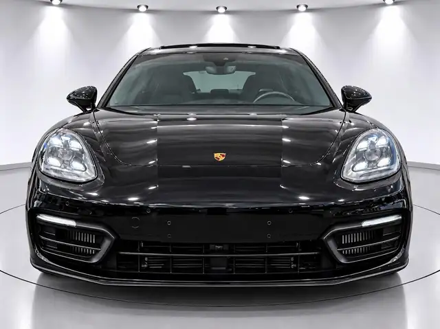 Porsche Panamera view 10