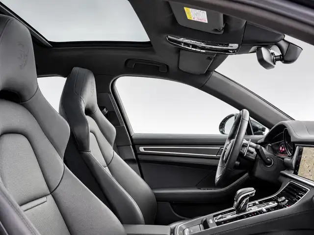 Porsche Panamera view 22