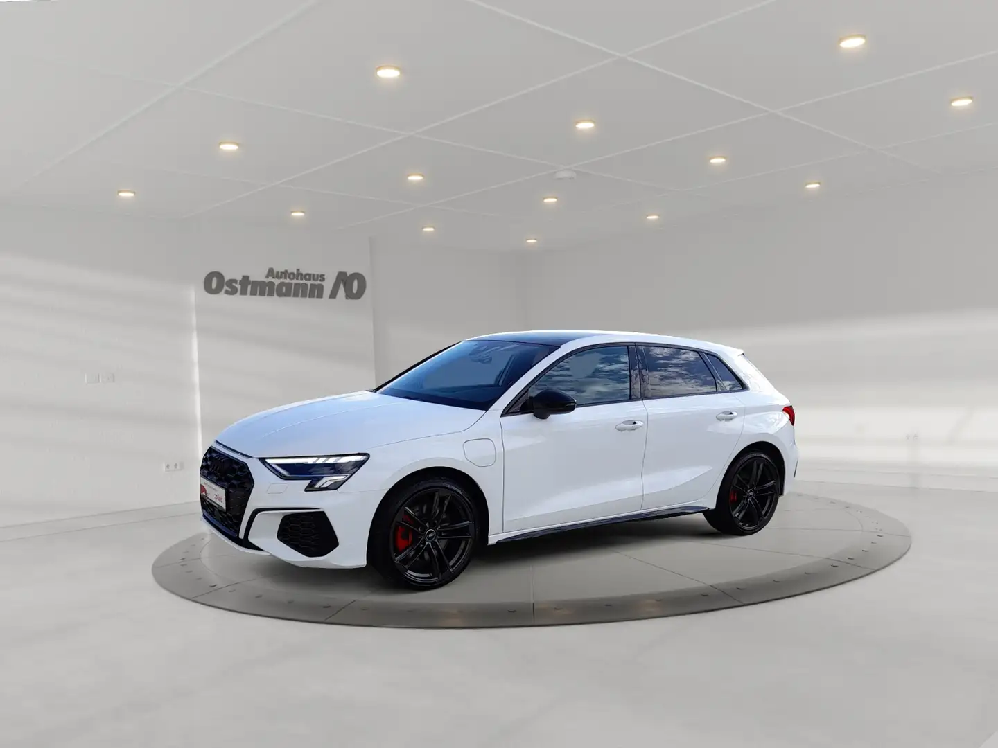 Audi A3 Sportback 45 1.4 TFSI e S-Line ACC STH SpurH Wit - 2