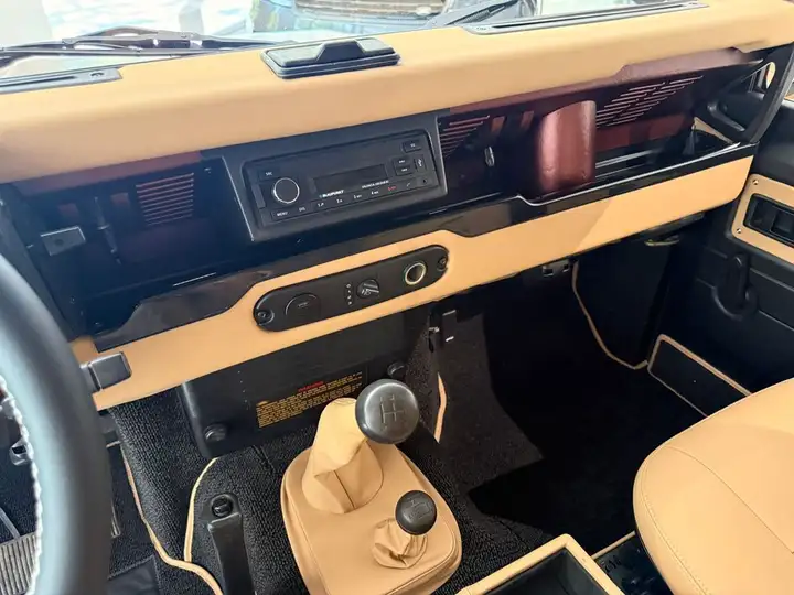 Land Rover Defender 1999, foto 15